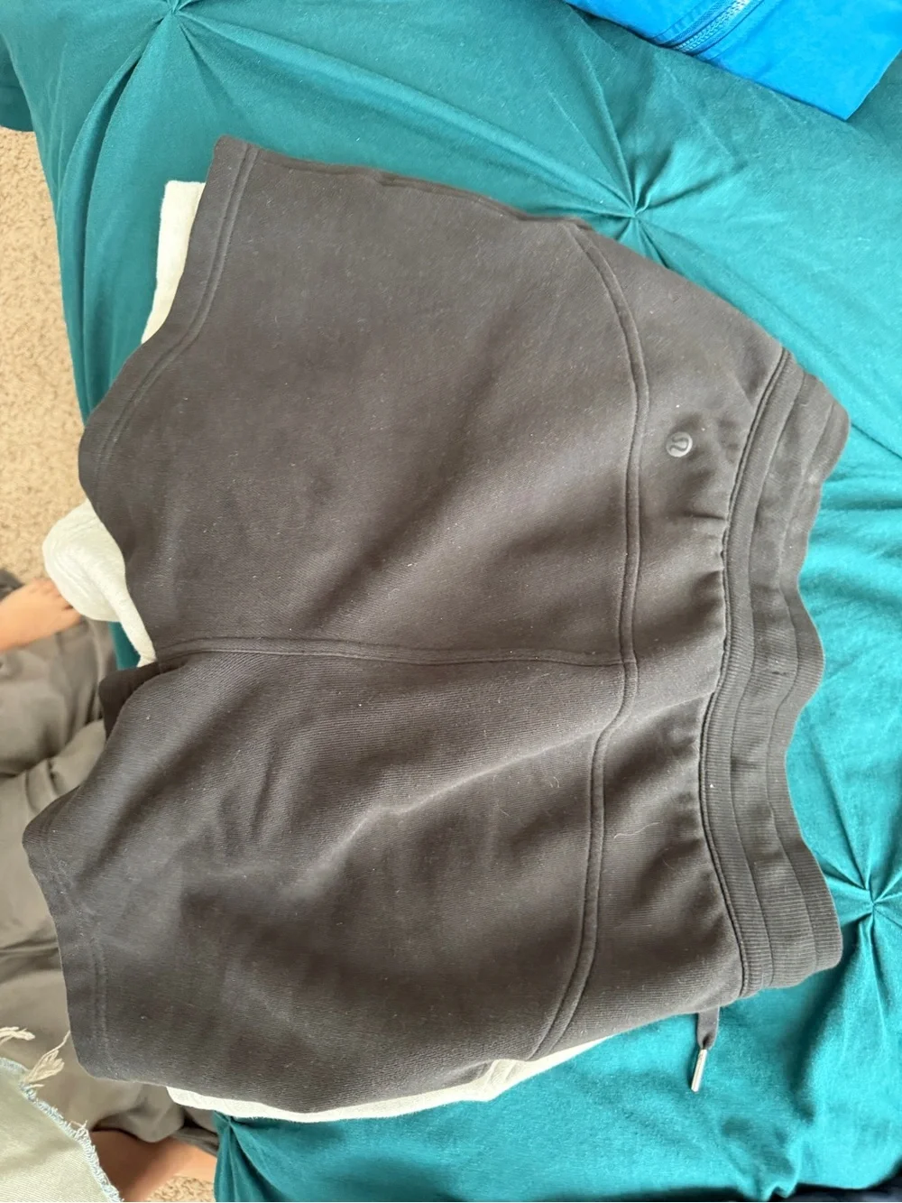 Lululemon scuba shorts size 4